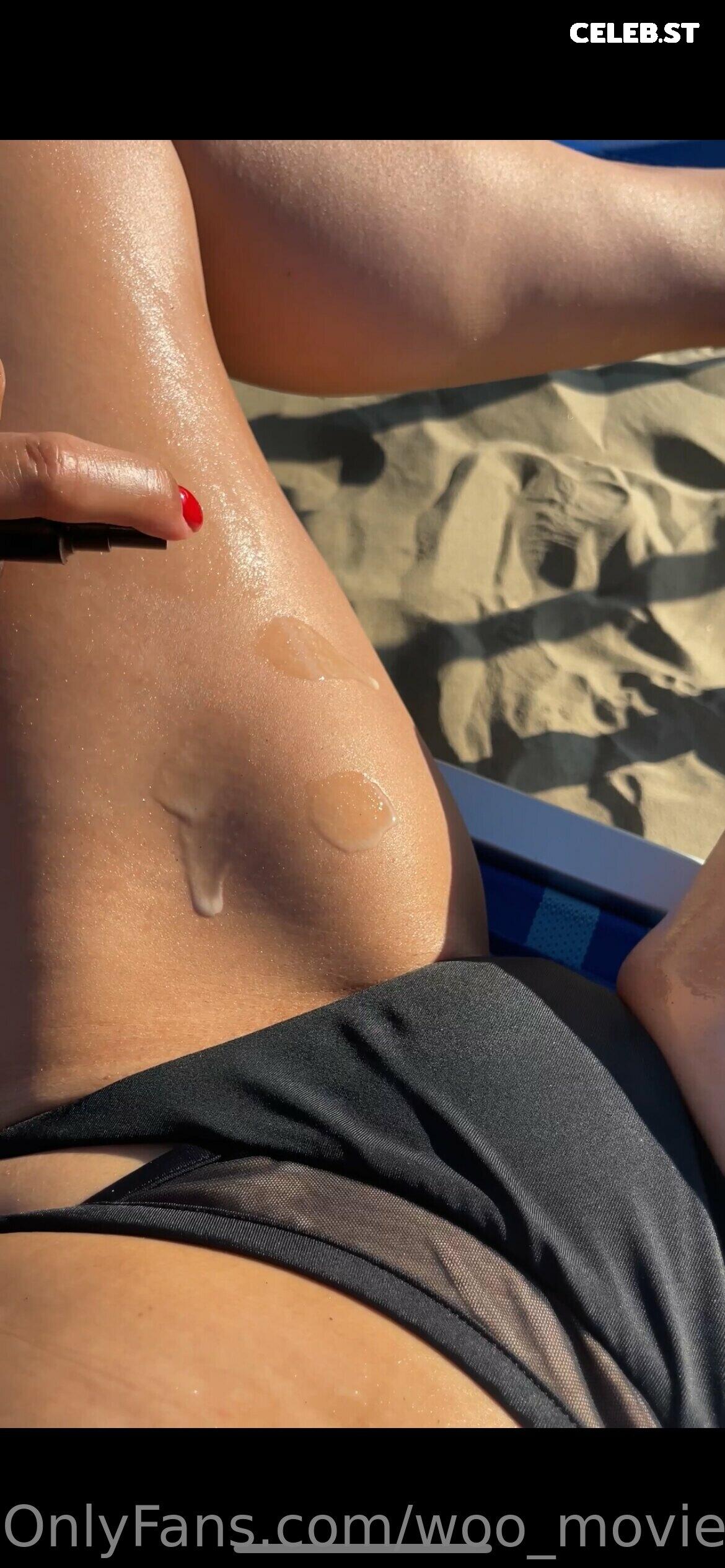 Julia Woo Image 2771557