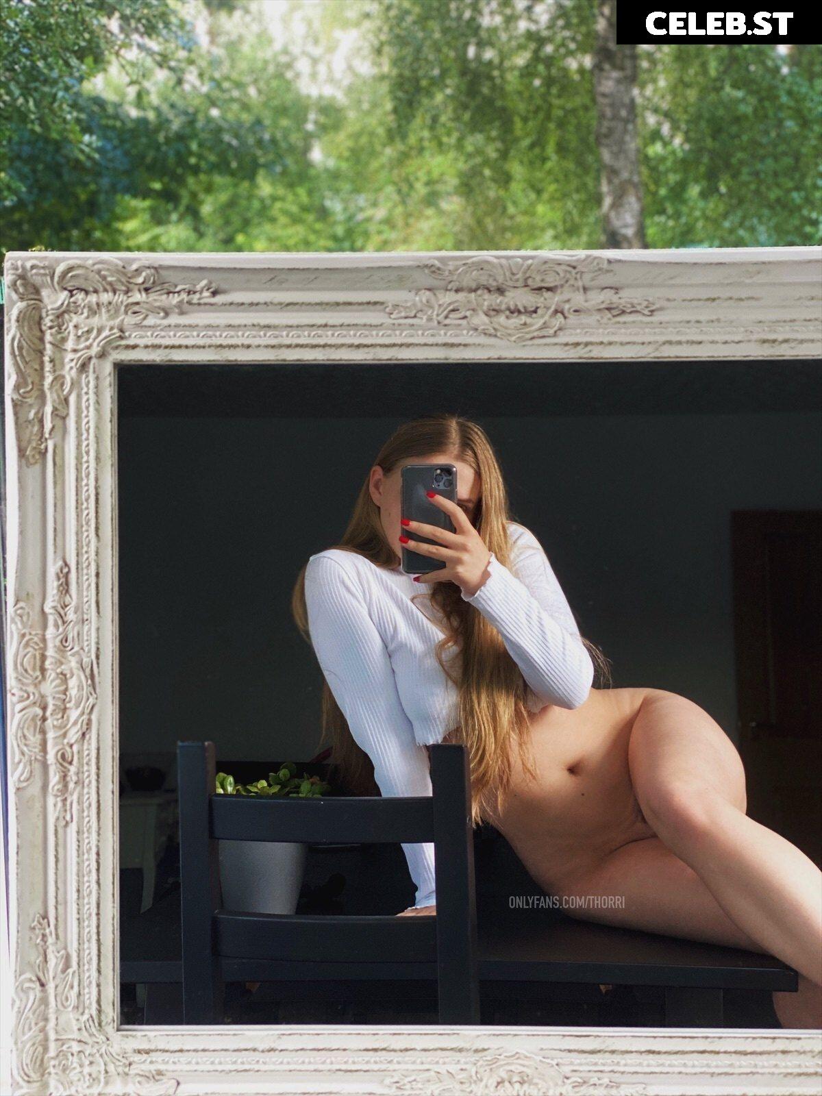 ThorriAndJax Image 2757346