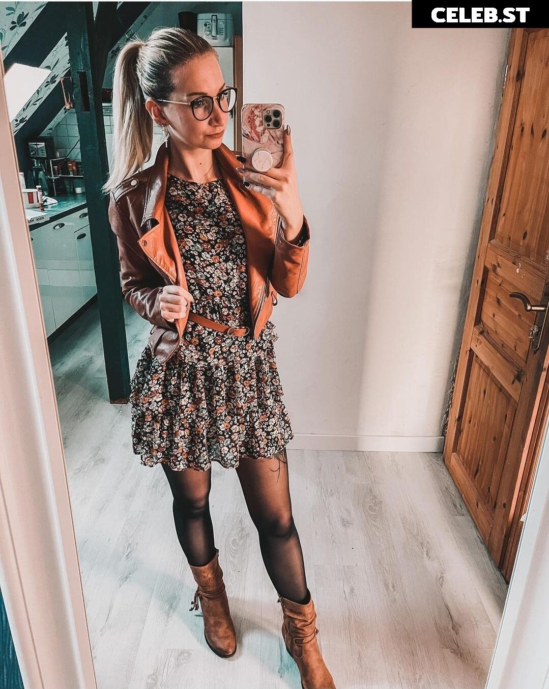 Blondiiegiirl Image 2754058