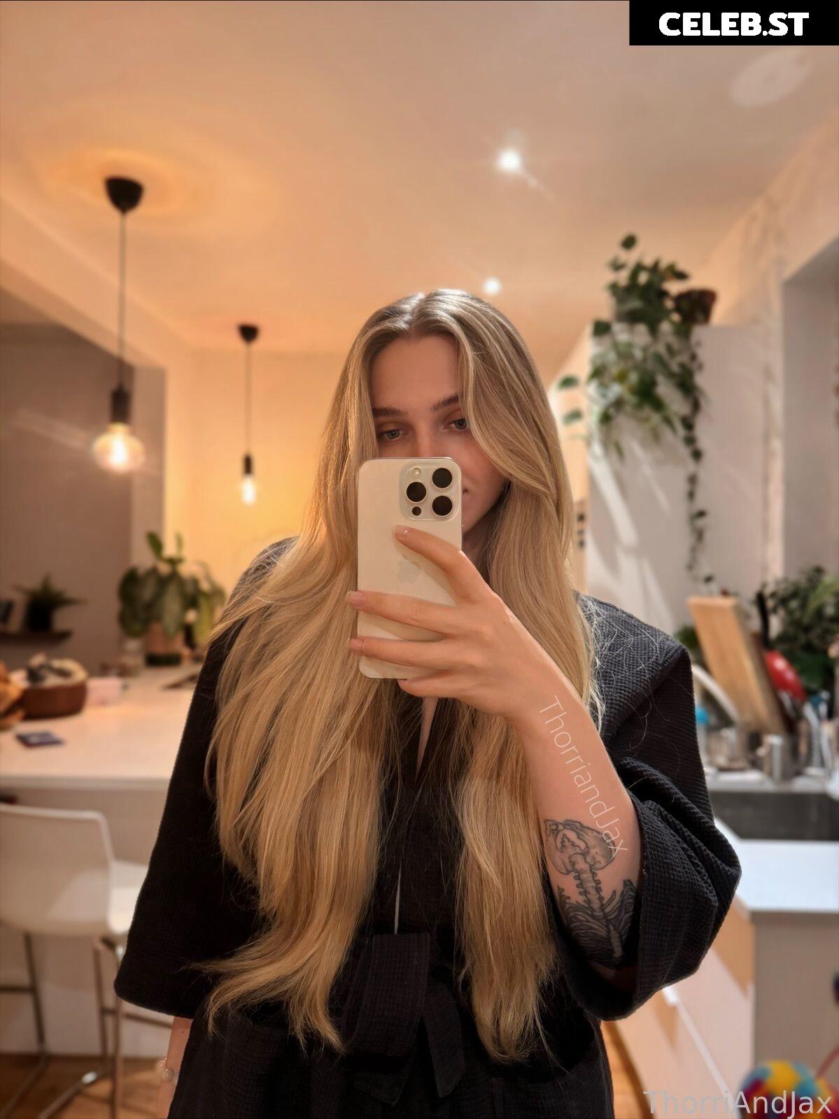 ThorriAndJax Image 2759458