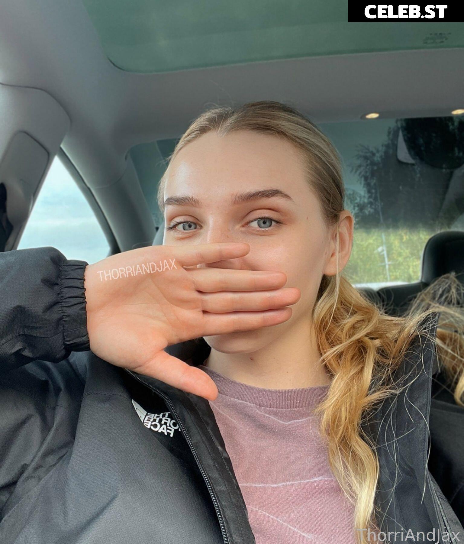 ThorriAndJax Image 2759081