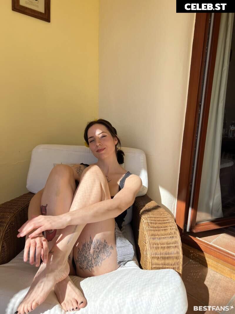 Ivy Piper Image 2758851