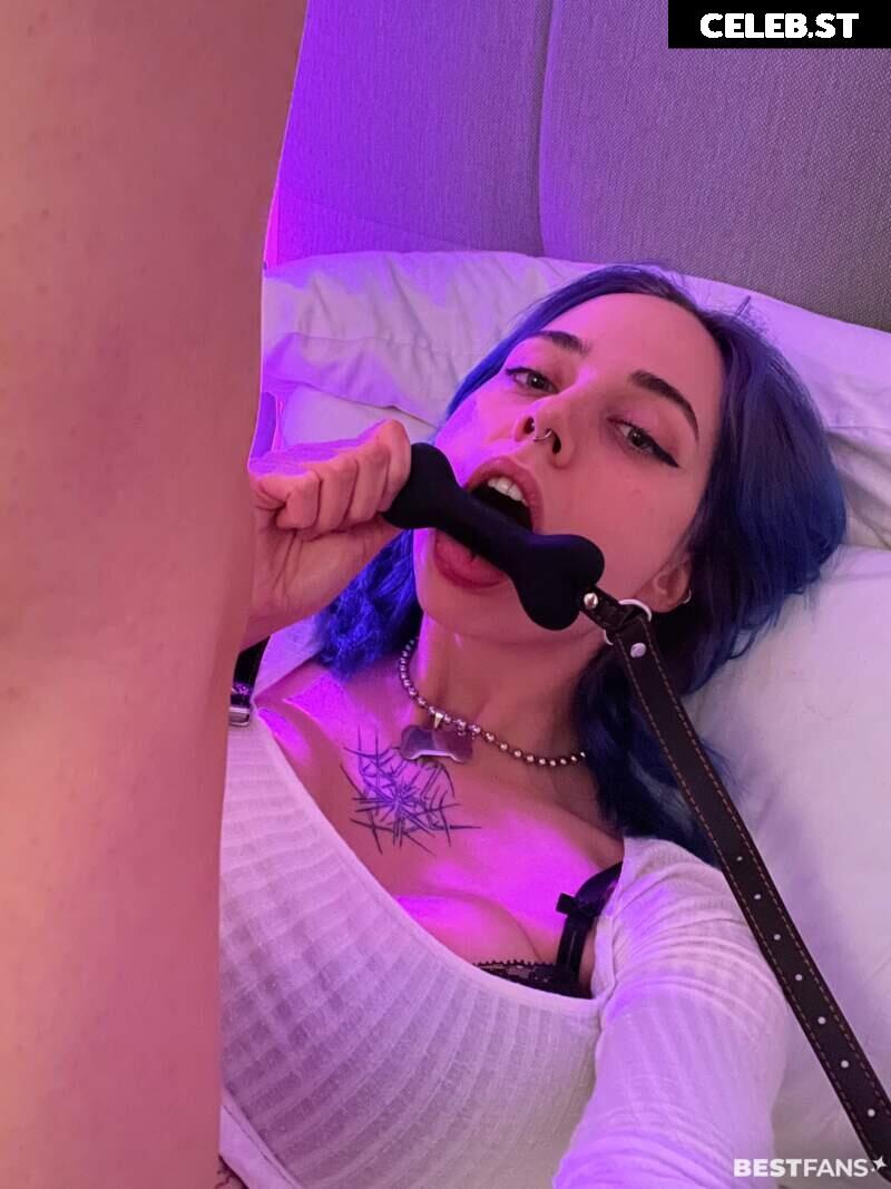 Ivy Piper Image 2758942