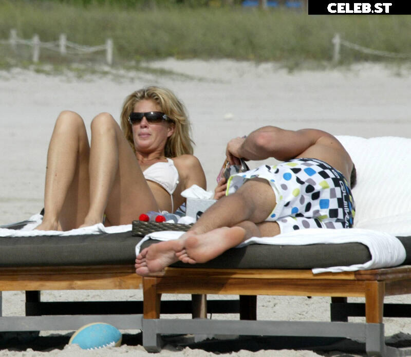 Rachel Hunter Image 2746434