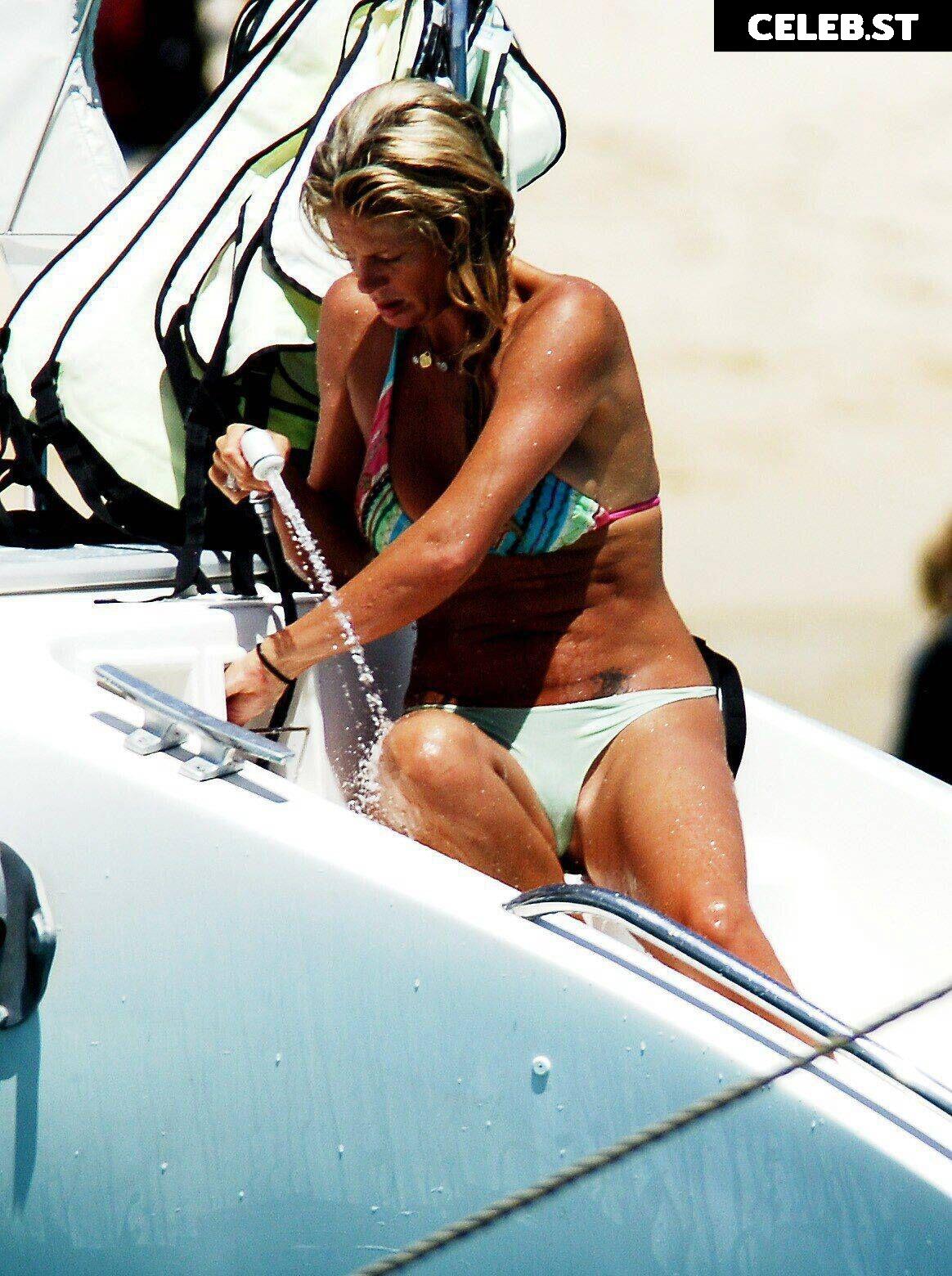 Rachel Hunter Image 2746182