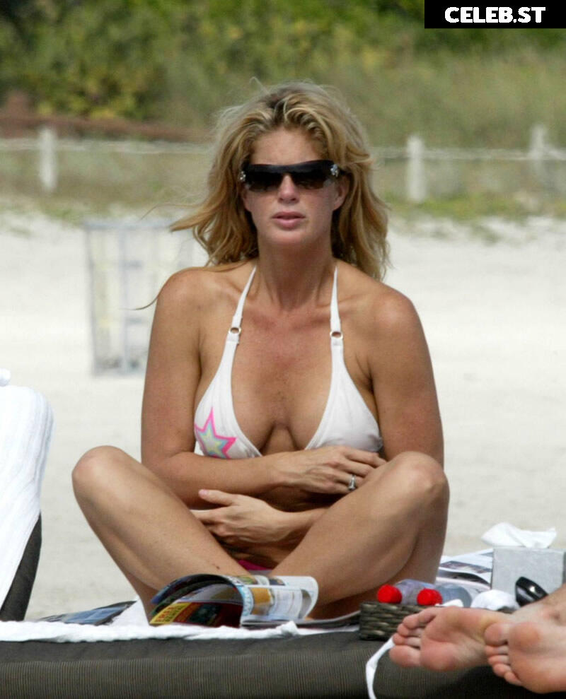 Rachel Hunter Image 2746389