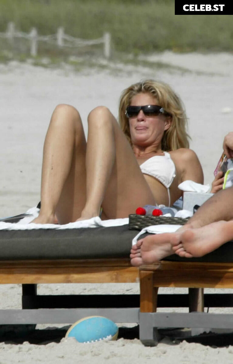 Rachel Hunter Image 2746374