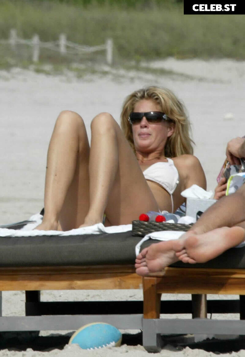 Rachel Hunter Image 2746368