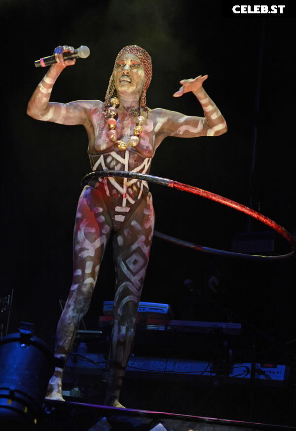 Grace Jones Image 2746982