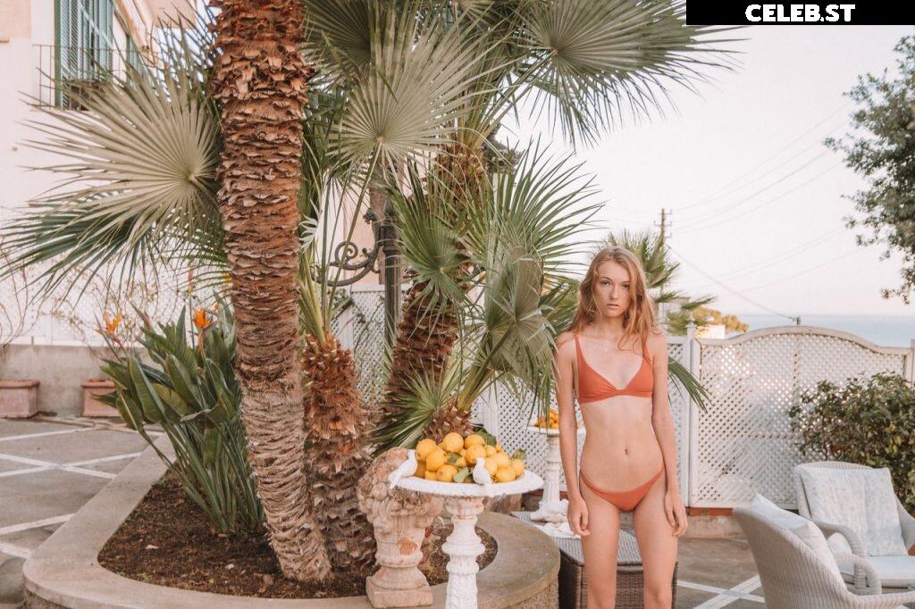 Lauren Hurlbut Image 2744883