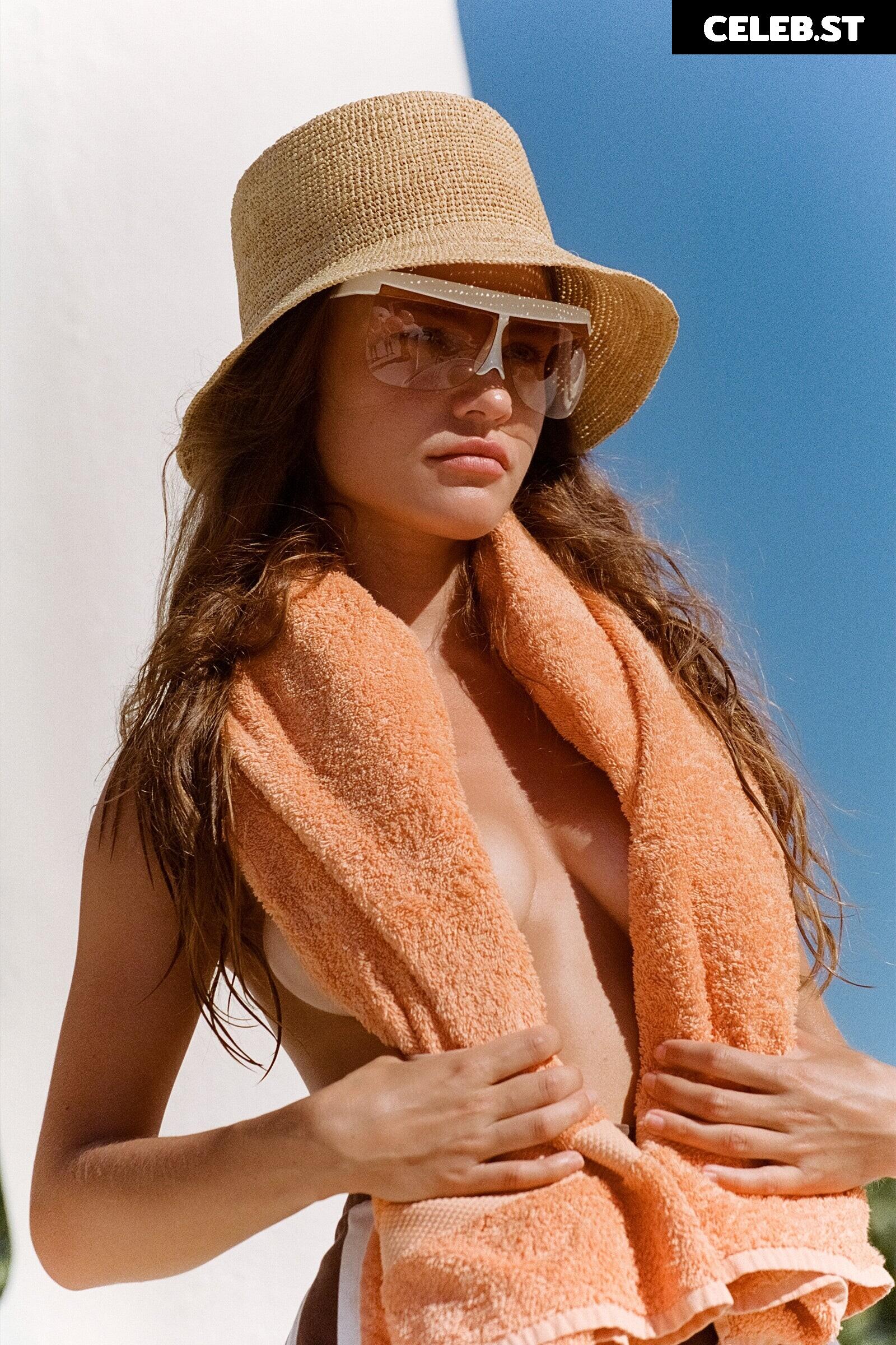 Olga Obumova Image 2744720