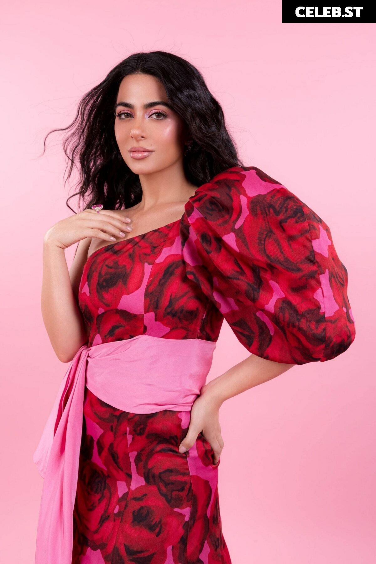 Emeraude Toubia Image 2744005