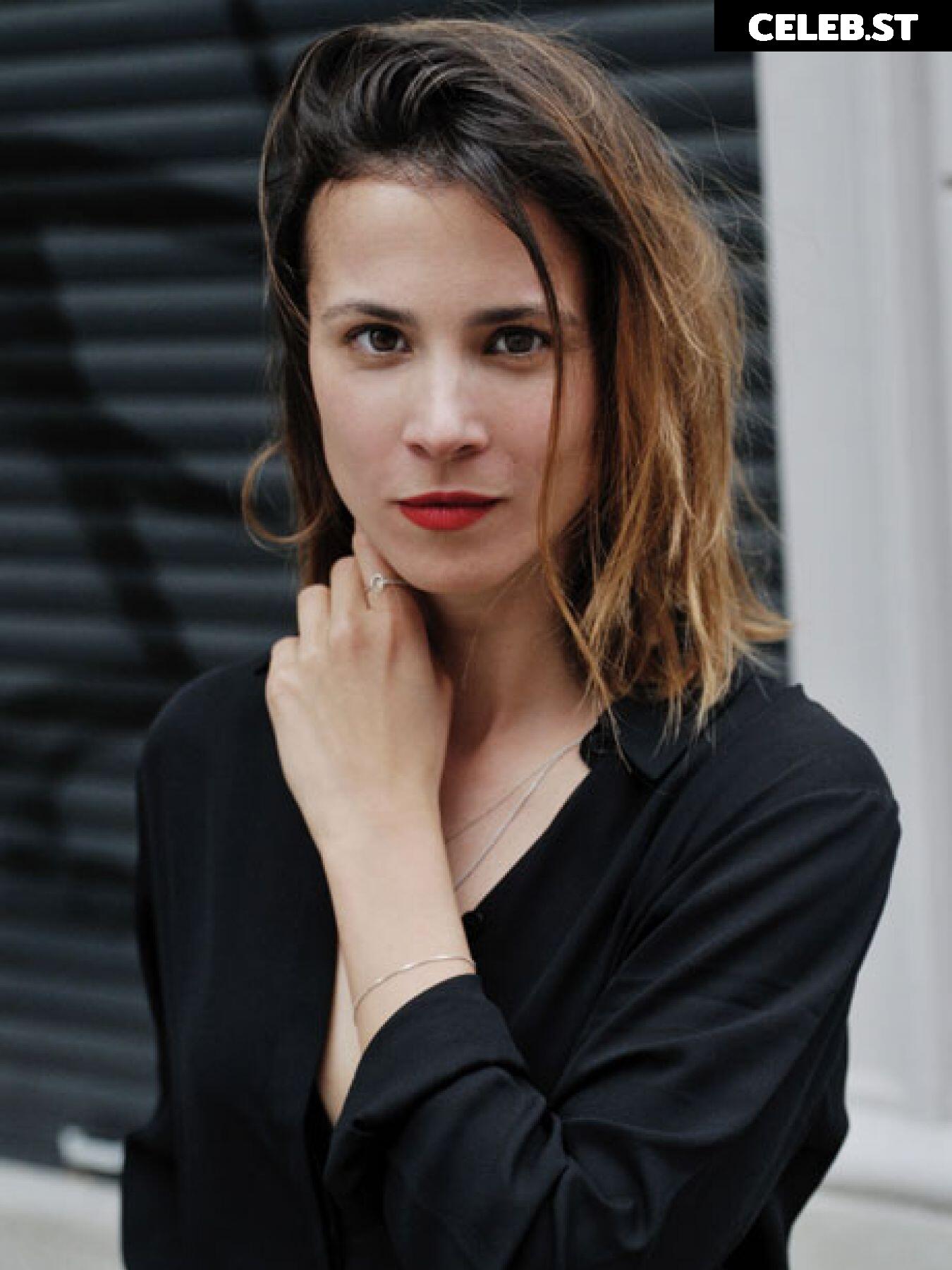 Aylin Tezel Image 2743536