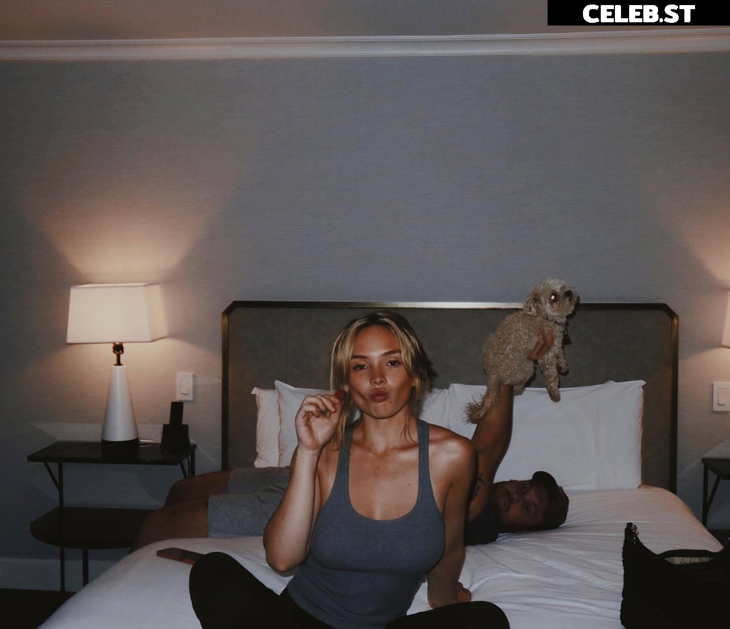 Natalie Alyn Lind Image 2743487