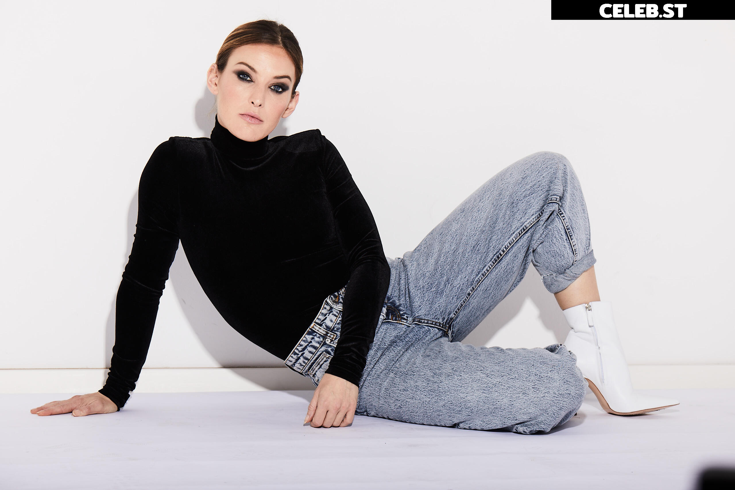 Jeannine Michaelsen Image 2743005