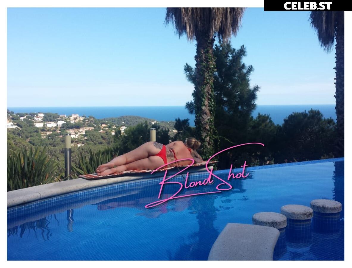 Blond_Shot Image 273520