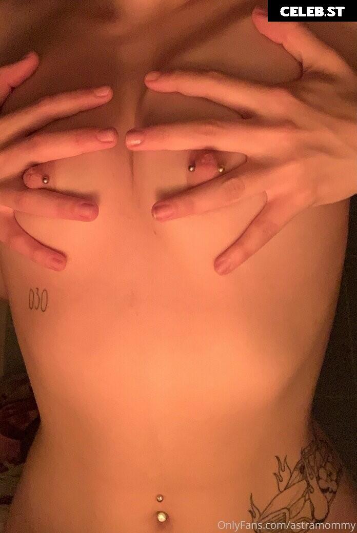 ellieinsexy Image 2736495