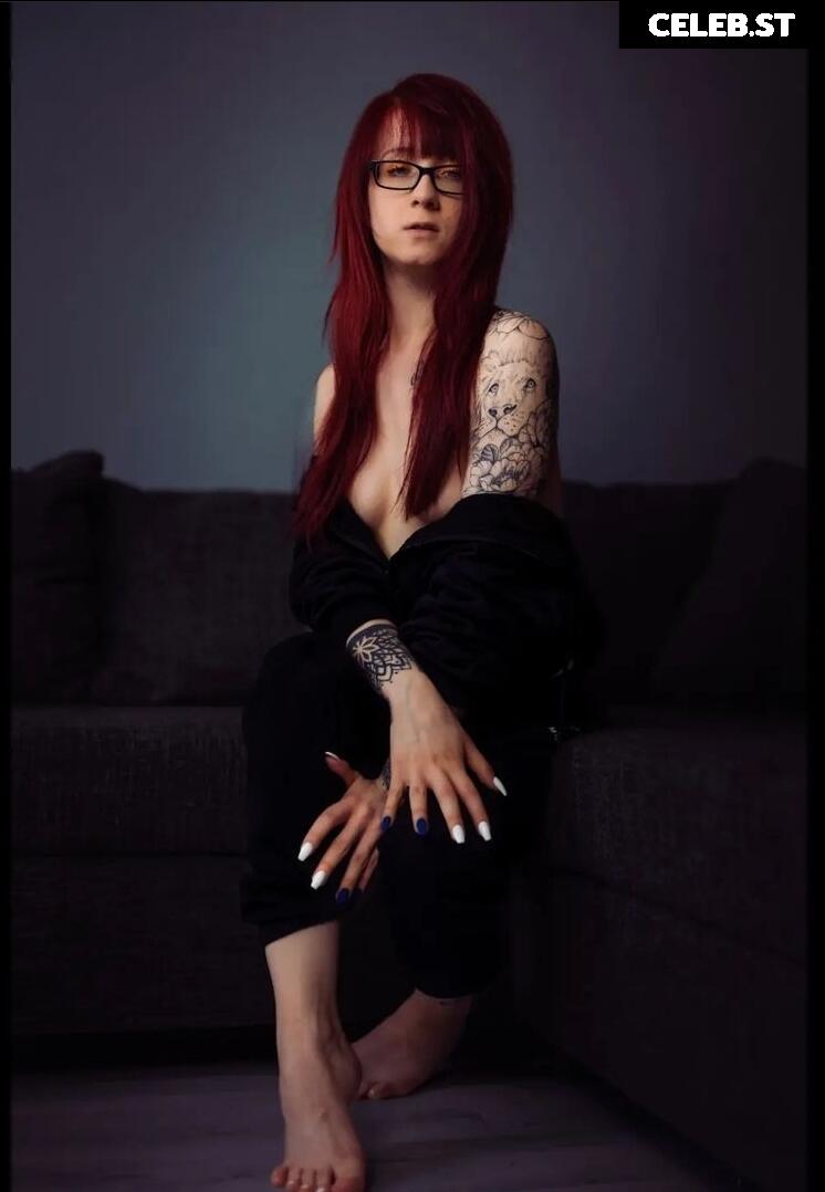 tattooed_redhead Image 2733779