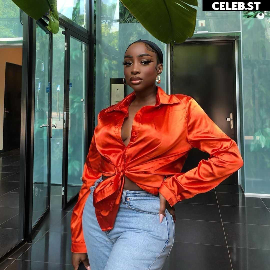 Sandra Lambeck Image 2739887