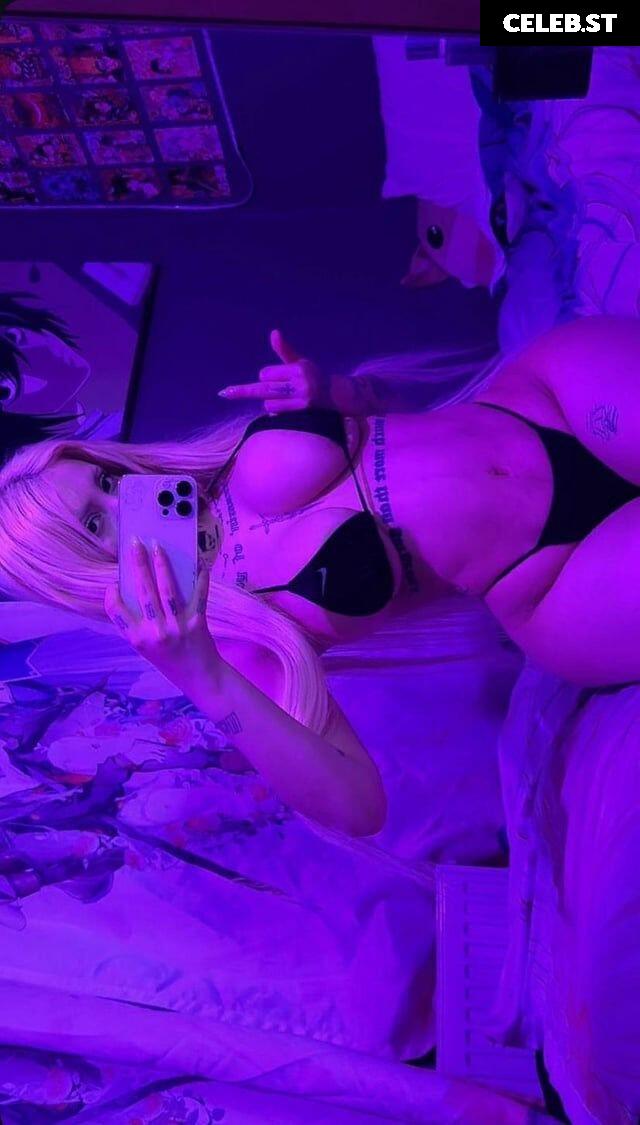 Yeahm8r Image 2738420