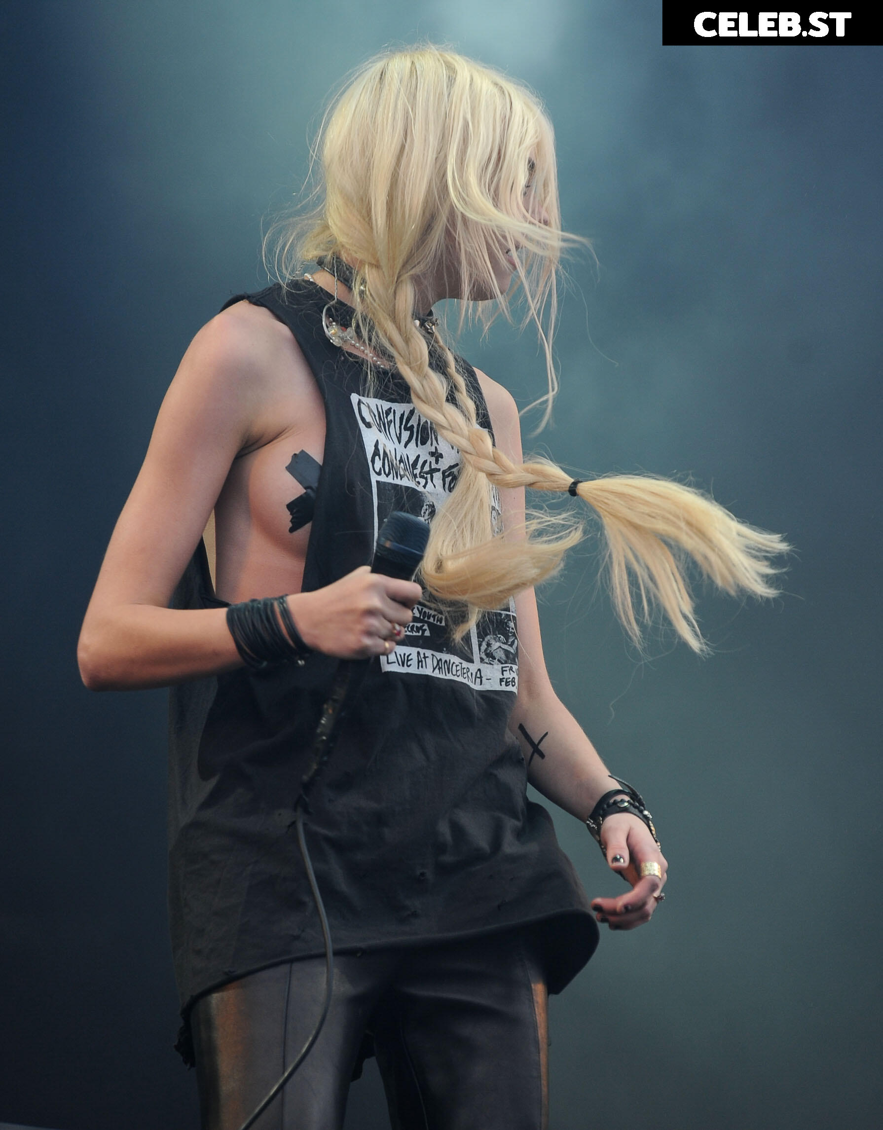 Taylor Momsen Image 2726877
