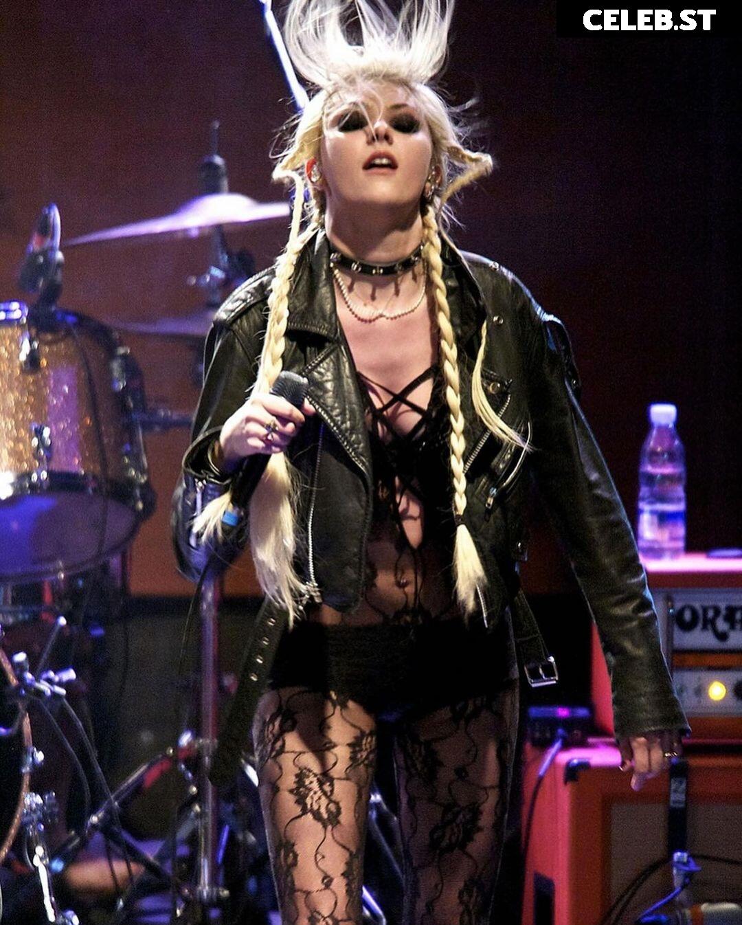 Taylor Momsen Image 2726990