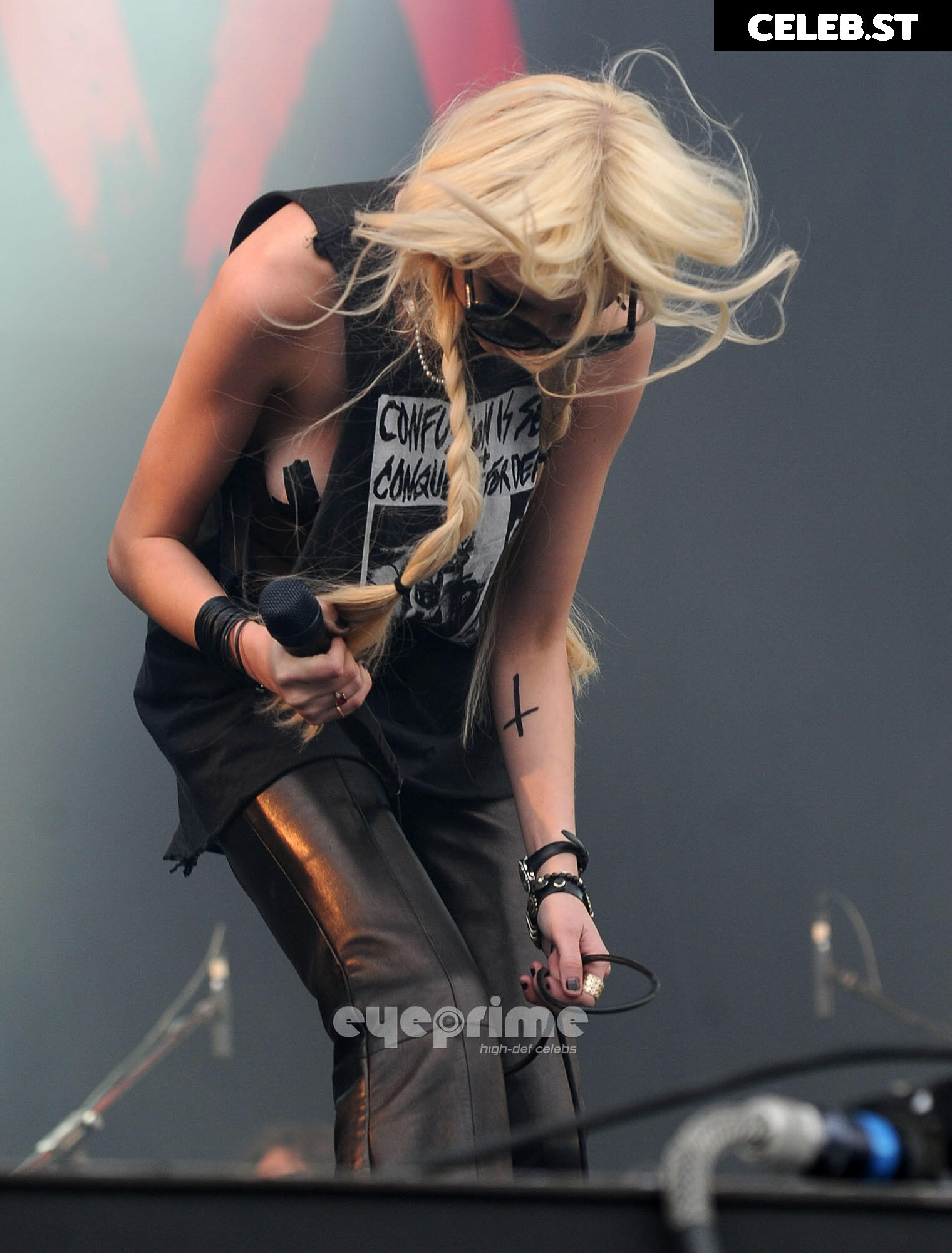 Taylor Momsen Image 2726916