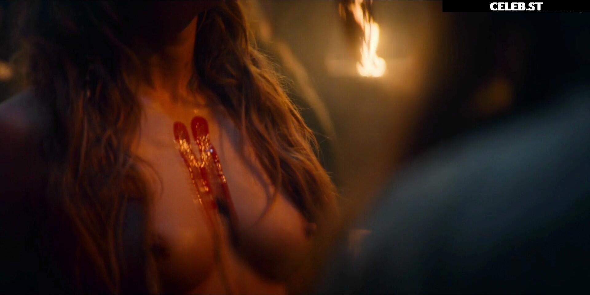 Jeanne Goursaud Image 2727316