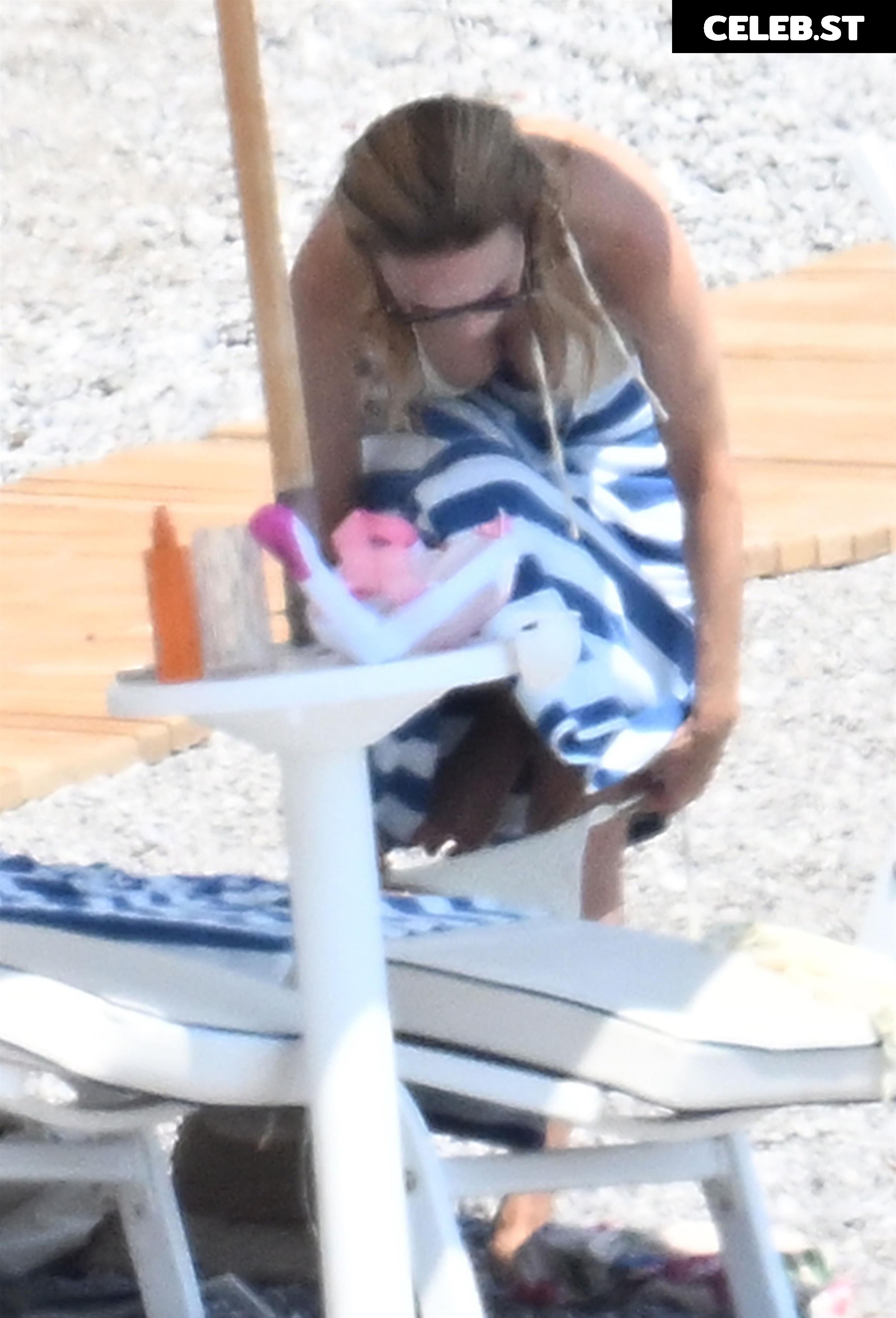 Heather Graham Image 2727338