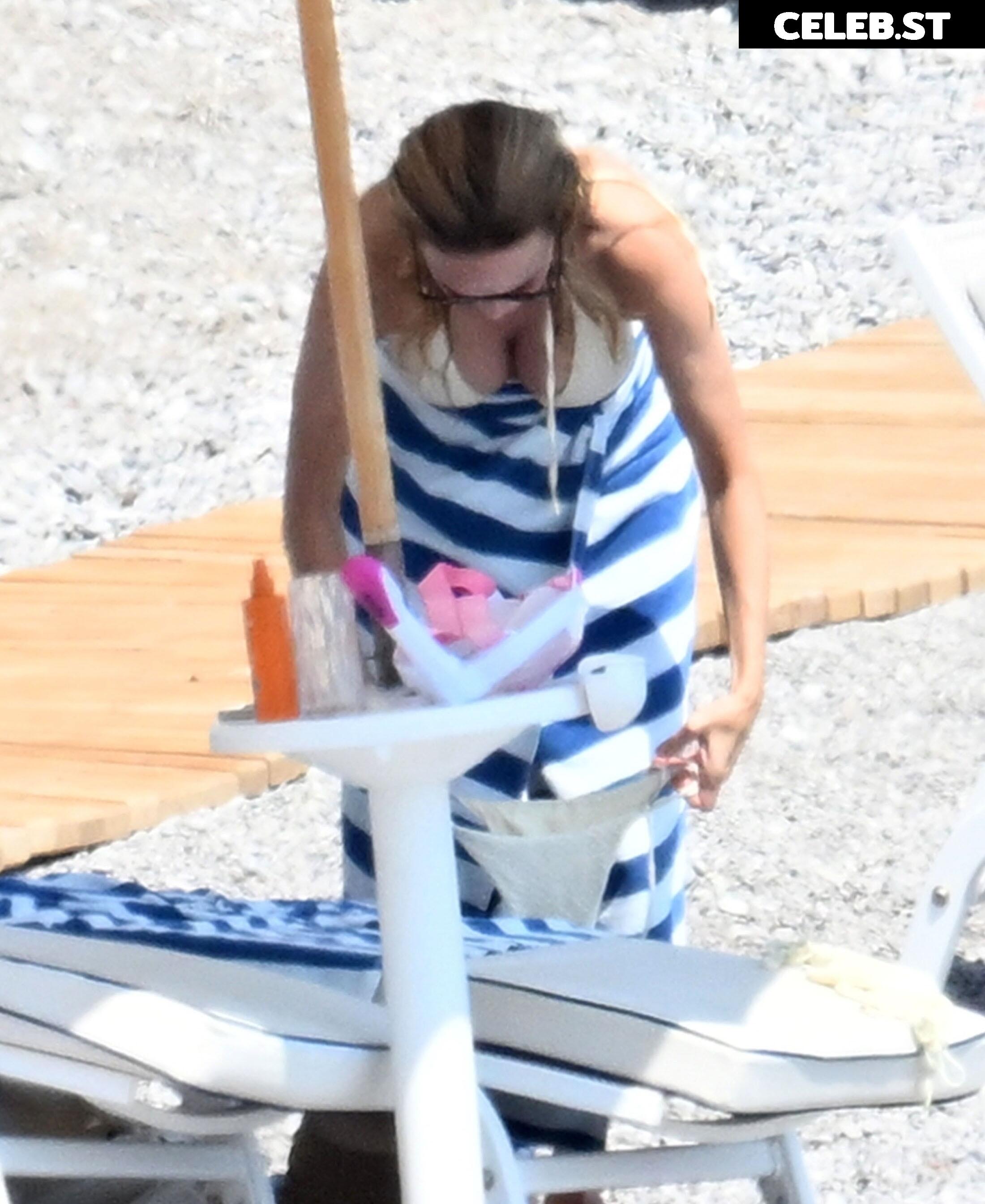 Heather Graham Image 2727327