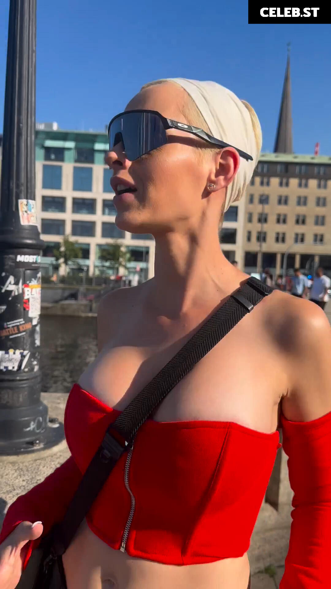 Anike Ekina Image 2724720