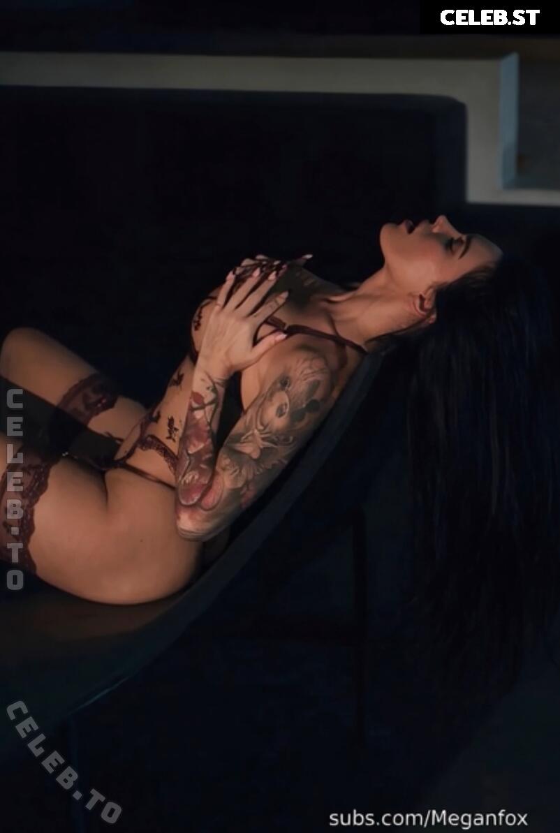 Megan Fox Image 27232855
