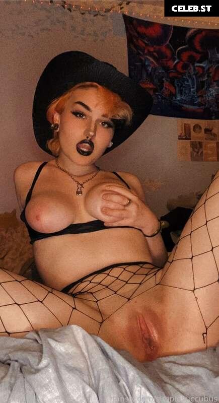 Simple Succubus Image 2729796