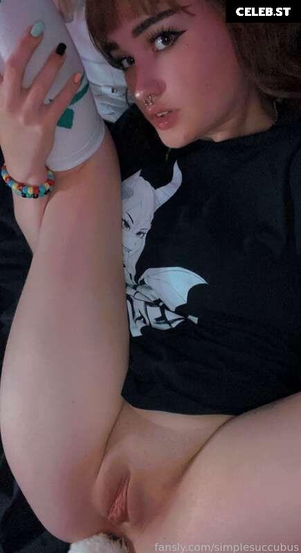 Simple Succubus Image 2729613