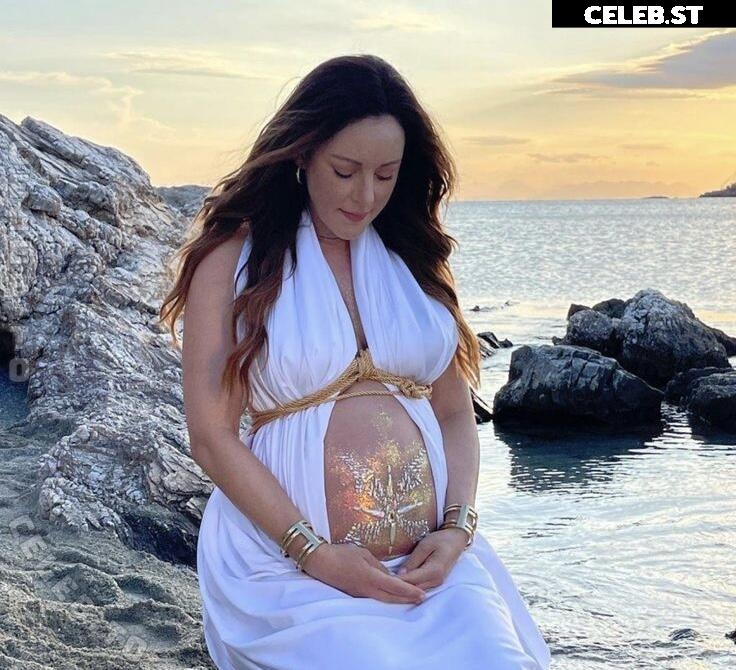 Pregnant Image 27155516