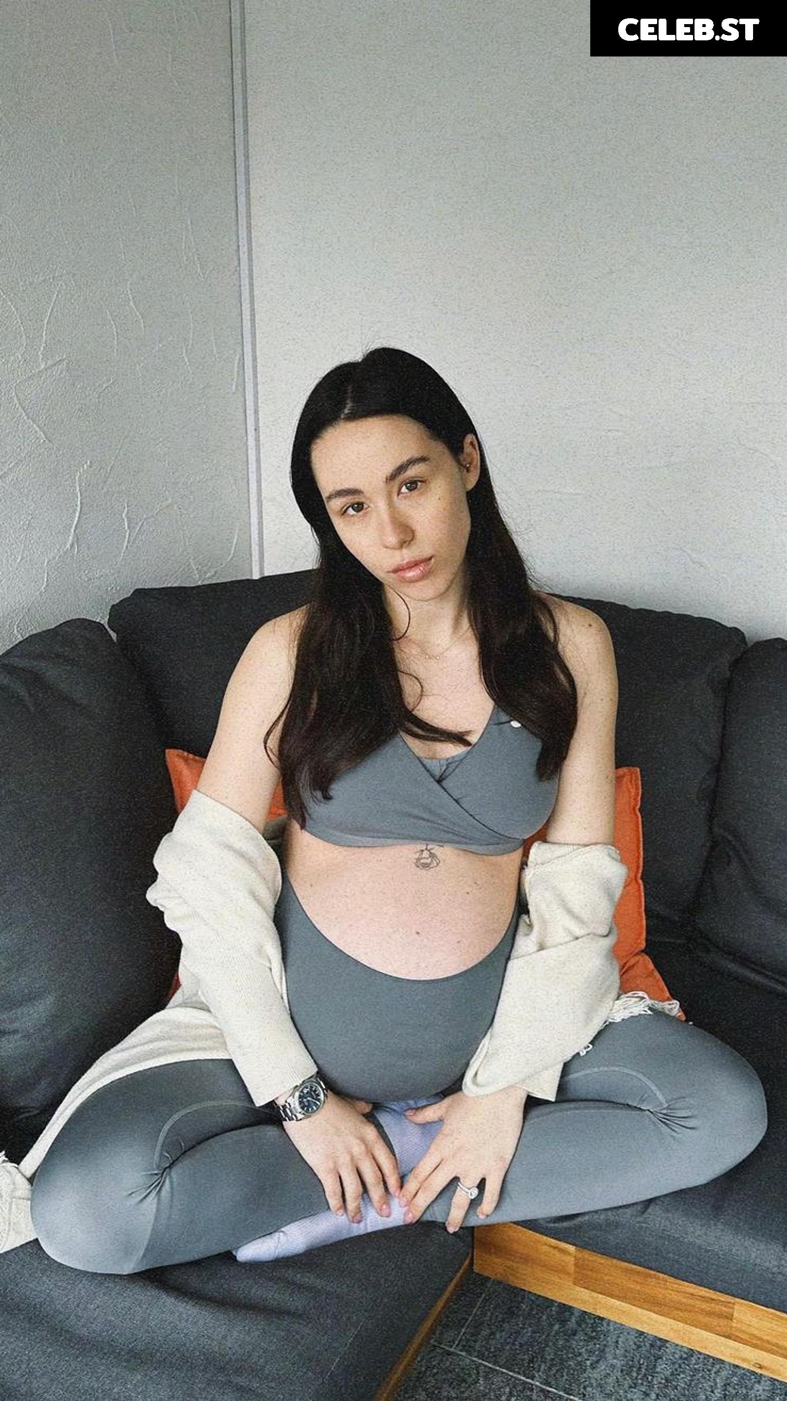 Pregnant Image 27154999