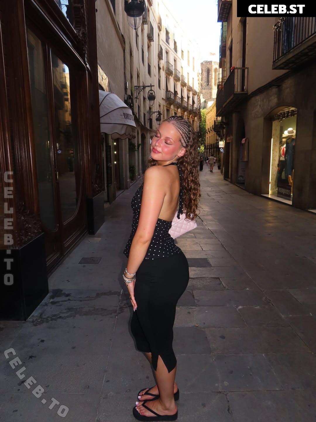 mayaa.zr Image 27168805