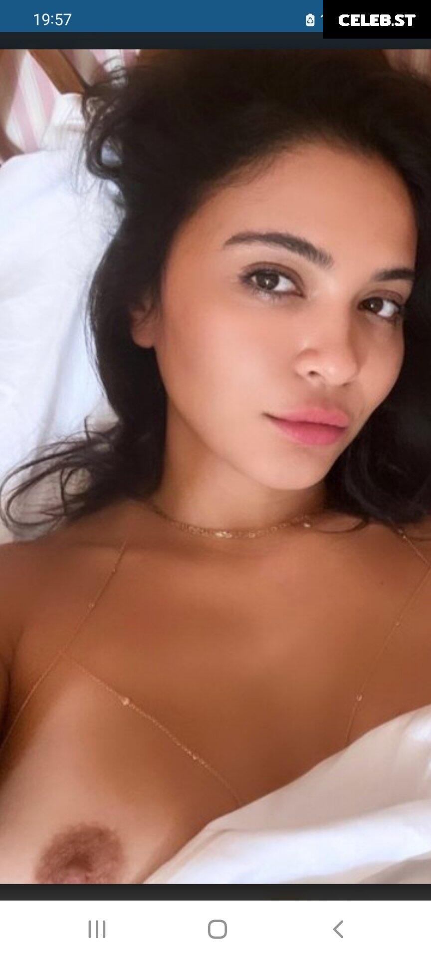 Stella Hudgens Image 2716486