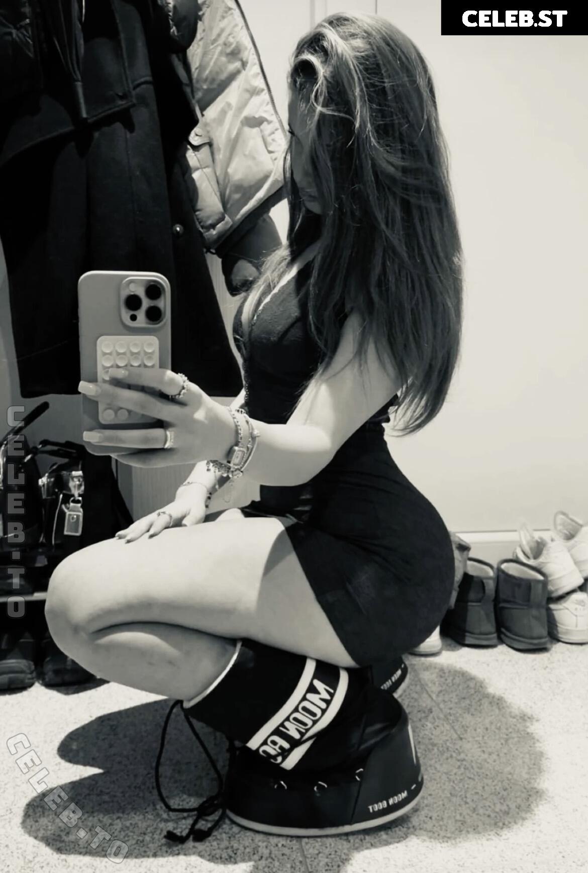 mayaa.zr Image 27161246