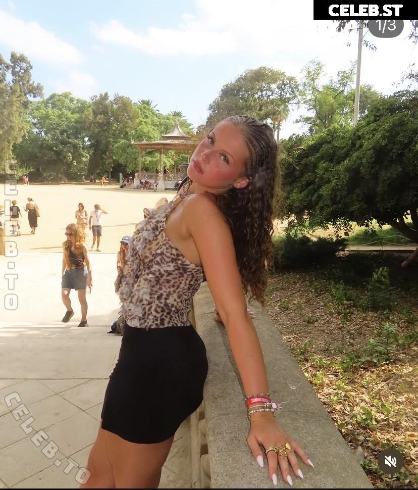 mayaa.zr Image 27169129