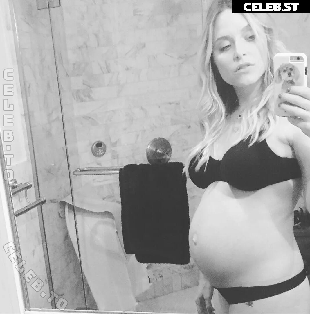 Pregnant Image 27171834