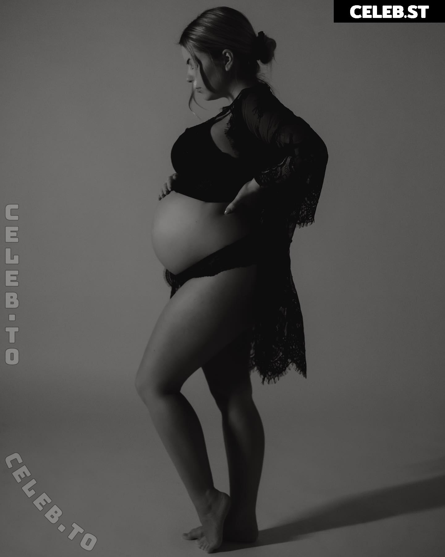 Pregnant Image 27171838