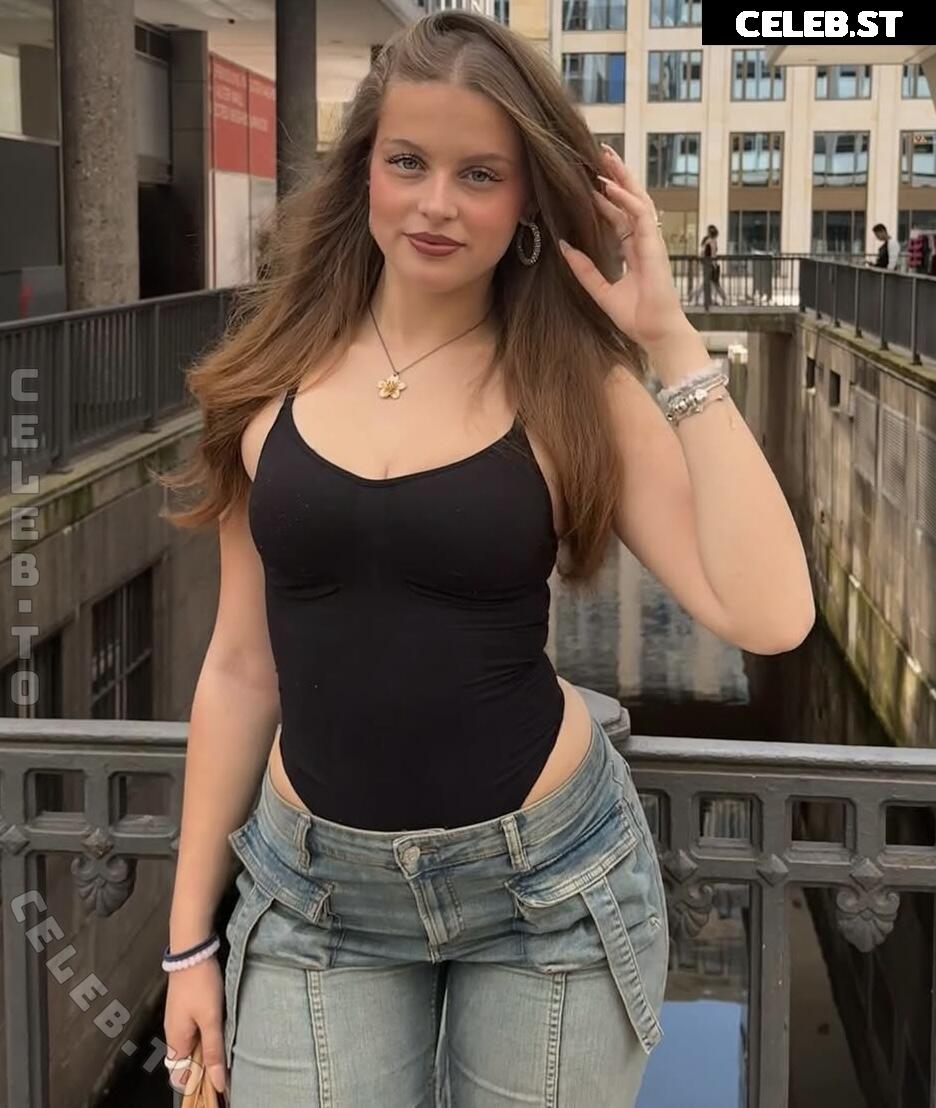 mayaa.zr Image 27172519