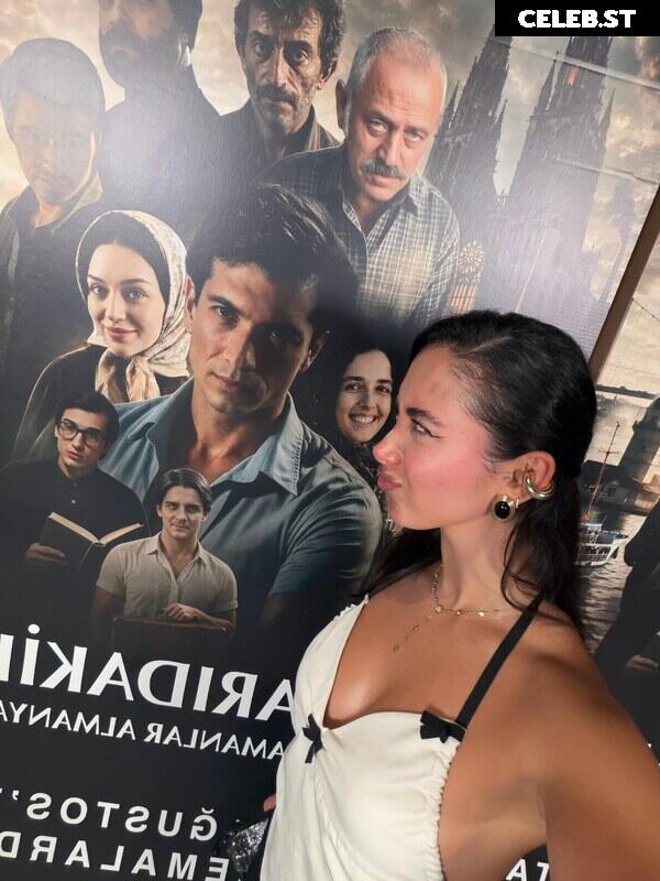 Merve Cin atavratmiyav Image 27142385