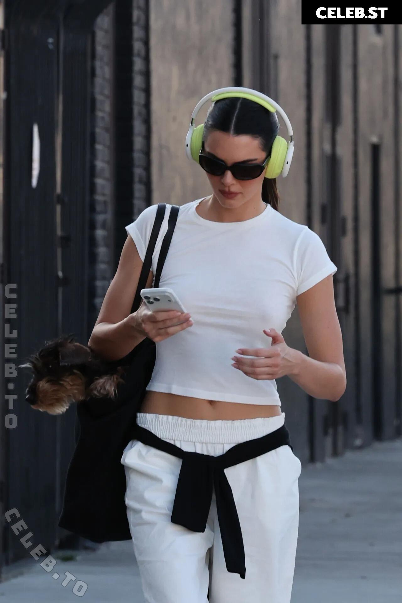 Kendall Jenner Image 27149320