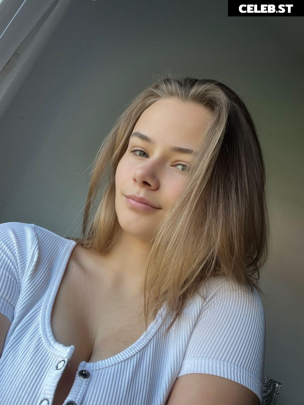 Emiliy Dreams Image 27134313