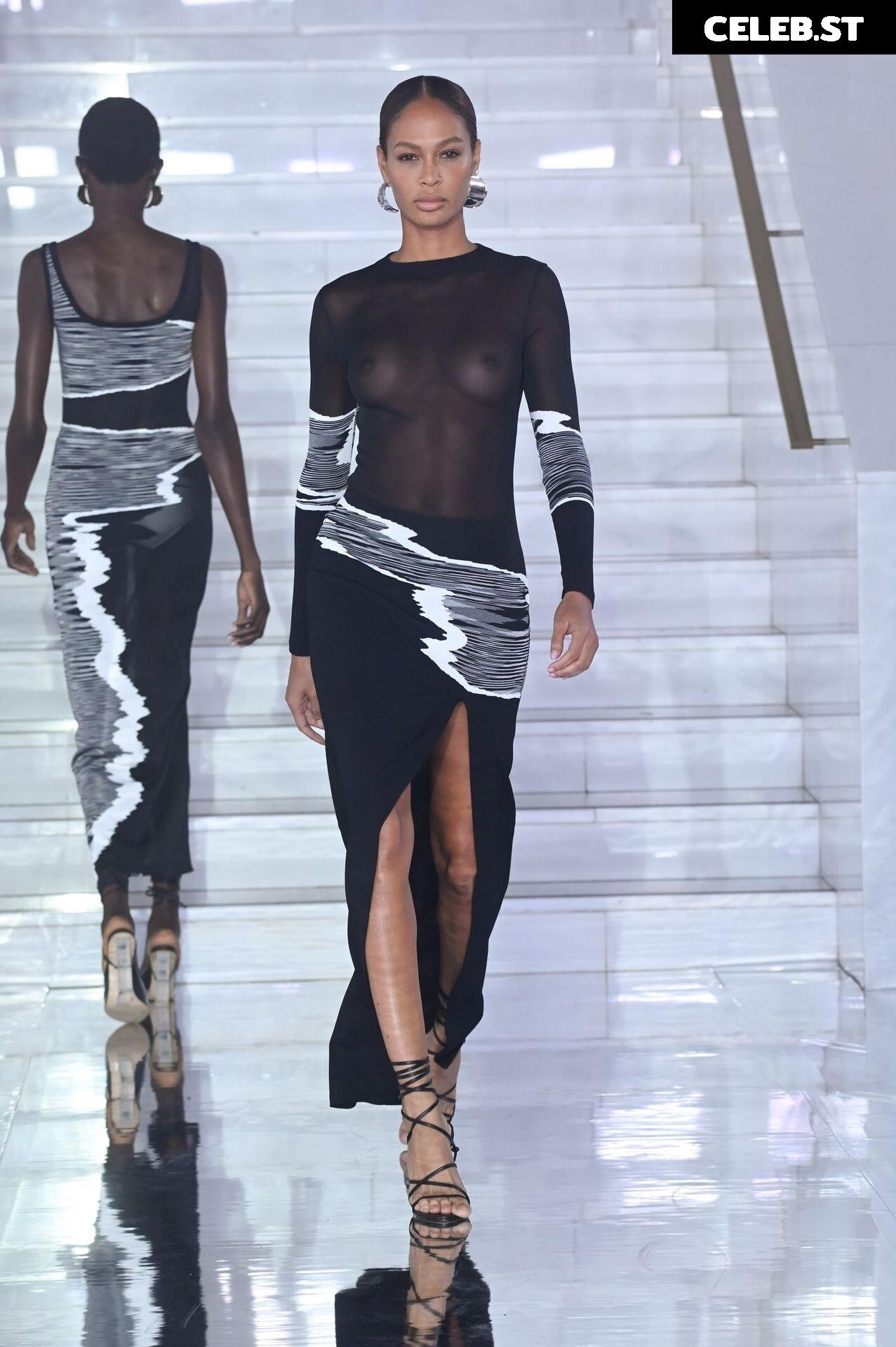 Joan Smalls Image 2713623