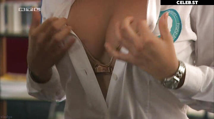 Arzu Bazman Image 2713036