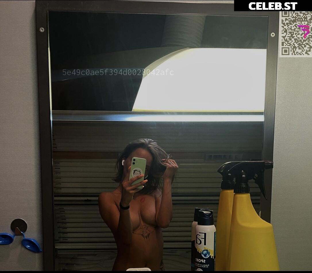 Lisa Sheepi Image 2719793