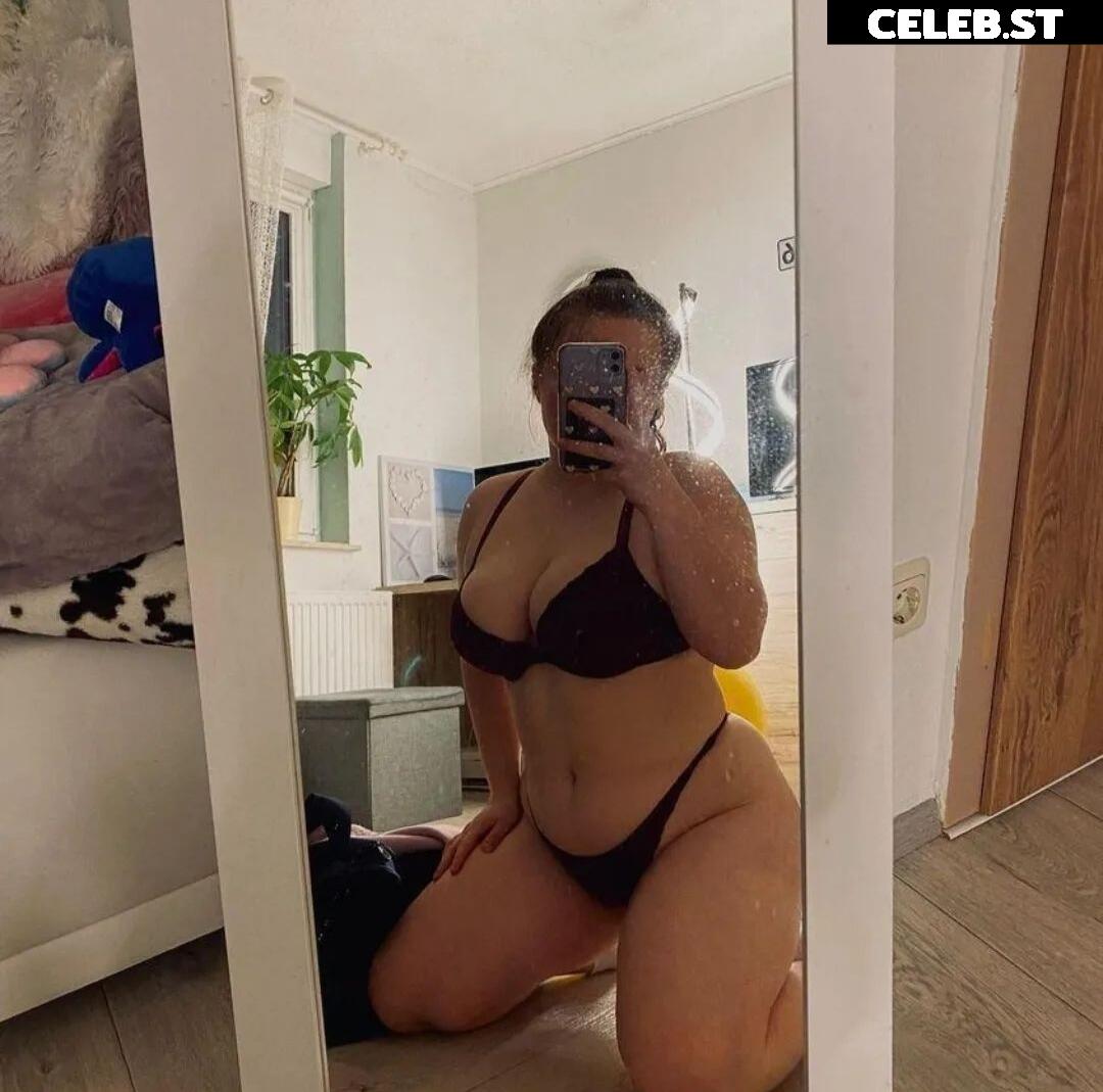 Vivien.rks Image 2718594